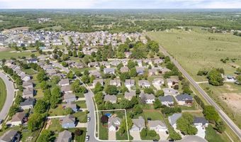 1900 N 159th Ter, Basehor, KS 66007