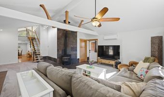 54440 Huntington Rd, Bend, OR 97707