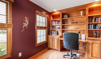 175 Crown Royal Dr, Amherst, NY 14221
