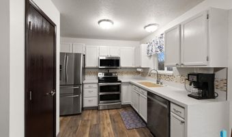 523 Kyle Ave, Baltic, SD 57003