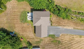 171 Jenkins Farm Rd, Chester, NH 03036