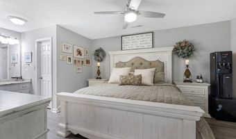 1166 10th St NW, Arab, AL 35016