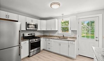 6 Richs Ct, Amesbury, MA 01913
