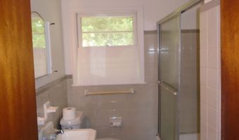 122 Houston, Barnesville, GA 30204