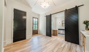 1427 Carolyn Dr, Charlotte, NC 28205