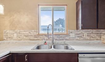 1103 Christopher Ln, Benton City, WA 99320