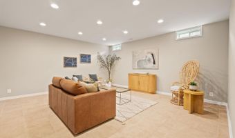 4798 VIRGINIA St, Alexandria, VA 22312