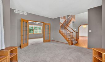 2400 Ridgetop Cir, Ames, IA 50014