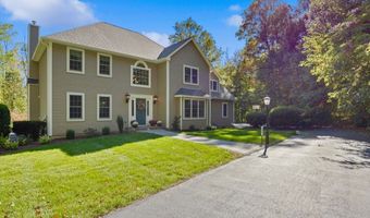31 Nathan Hale Ct, Cheshire, CT 06410
