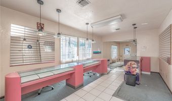8464 California Ave, South Gate, CA 90280