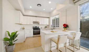 527 S 5th Ave B, Arcadia, CA 91006