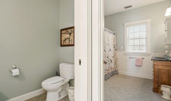1026 Essex St, Bangor, ME 04401