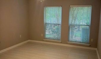 490 Barnett Shoals Rd 301, Athens, GA 30605