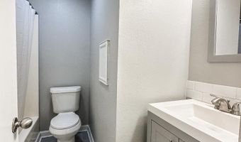 44 TWIN OAKS Dr, Anniston, AL 36207
