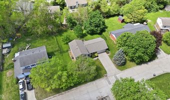 8768 Meadowridge Ln, Indianapolis, IN 46217