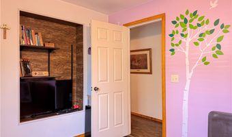 614 NE 2nd St, Atkins, AR 72823
