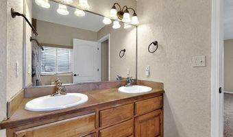 2215 MARGARET Dr, Bosque Farms, NM 87068