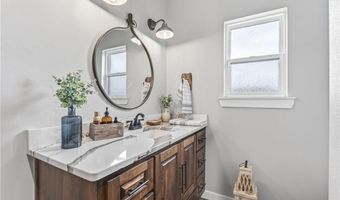 2215 Deepwood Dr, Alma, AR 72921