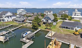 147 Bayview Blvd, Atlantic Beach, NC 28512
