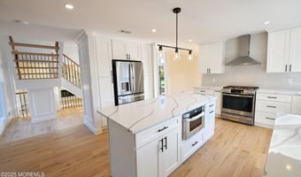 2100 Princeton Ct, Allenwood, NJ 08720