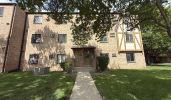 831 S Dwyer Ave A, Arlington Heights, IL 60005