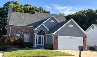 1971 Fox Pointe Dr, Arnold, MO 63010