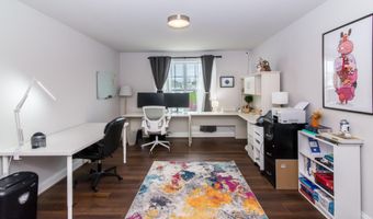 2544 Oxford Cir, Ann Arbor, MI 48103