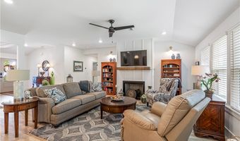 4 Callander Ln, Bella Vista, AR 72715