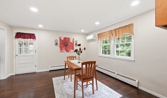 7 Cherry Ridge Rd, Acton, MA 01720