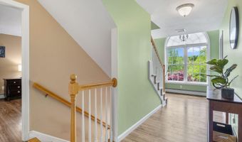 212 Oak Hill Rd, Barrington, NH 03825