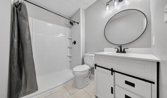 393 Peterson Ave, Auburn, KY 42206