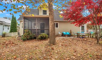 704 SEVERN Ave, Annapolis, MD 21403