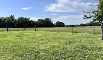 1460 14000 Rd, Altamont, KS 67330