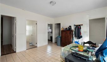 7 Cleveland Ave, Cranston, RI 02920