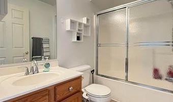 1870 Lindsay Ln, Ann Arbor, MI 48104