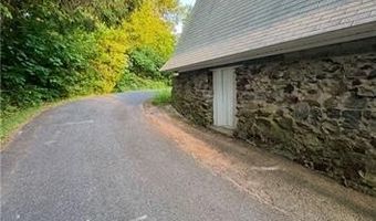 355 Scott Rd, Cumberland, RI 02864