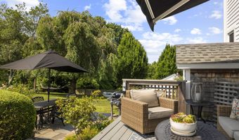 22 School St Mystic, Stonington, CT 06355