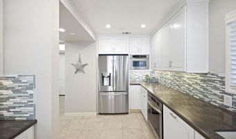 111 Sequoia Ave C, Carlsbad, CA 92008