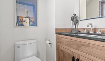 17 Jamaica Way, North Kingstown, RI 02852