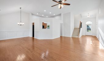 723 York View Dr, Auburn, GA 30011