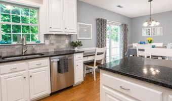 4 Rockledge Ln, Canton, CT 06019