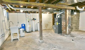 1970 Newdale Ave, Akron, OH 44320