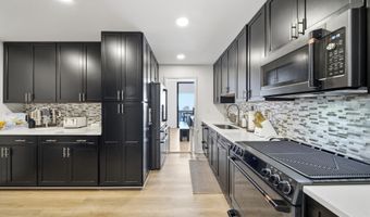 6101 EDSALL Rd 1805, Alexandria, VA 22304