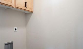 318 Lakeview Blvd, American Falls, ID 83211