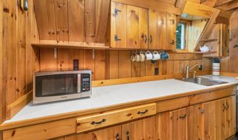 4 Rustic Shores Rd, Alton, NH 03809