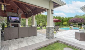 126 Cliff Dr, Narragansett, RI 02882