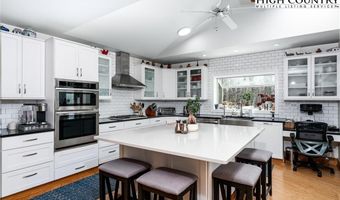 45 Dunvegan Rd, Banner Elk, NC 28604
