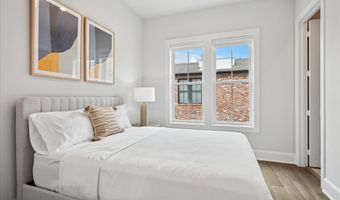 4122 Belt Line Rd, Addison, TX 75001
