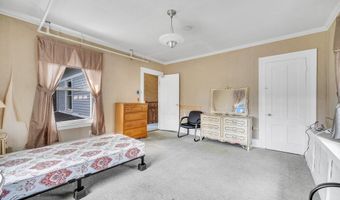 38 Prospect Pl, Bristol, CT 06010