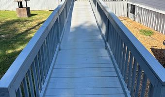 40 Lynn Ln, Big Sandy, TN 38221